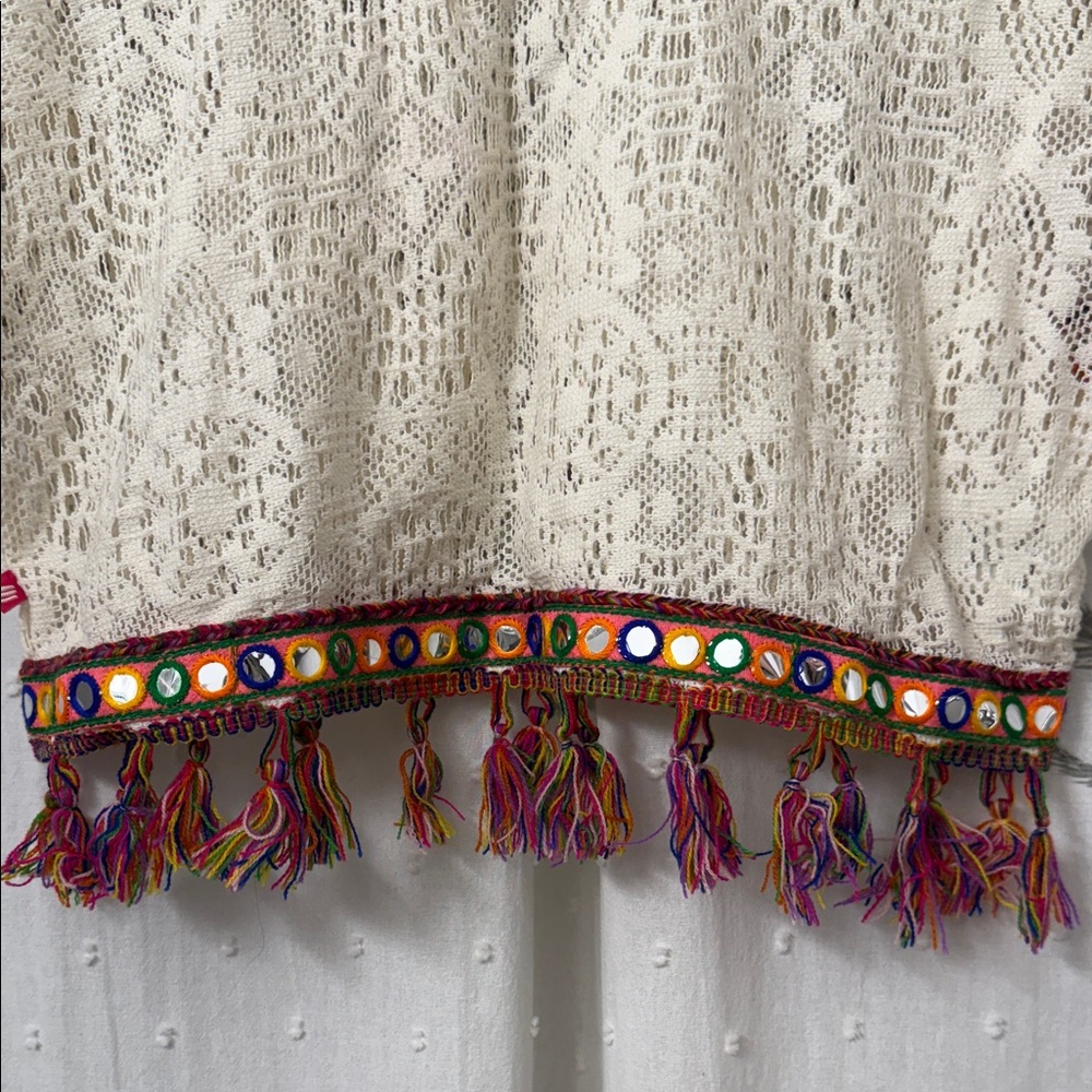 Chic Crochet Crop Top with Multicolor Fringe - Picture 3 of 8